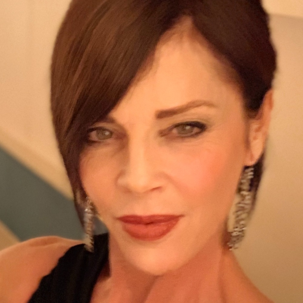 Meet your Posher, Julie